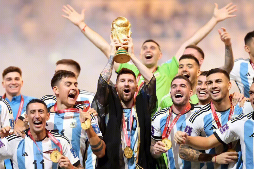 阿根廷球星历史排名_球星阿根廷排名历史第几_阿根廷历史十大球星